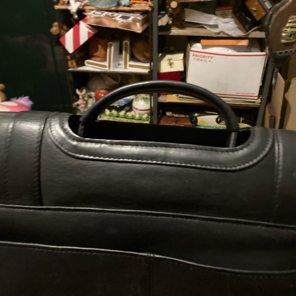 Apollo black leather briefcase/messenger bag - Picture 3 of 14